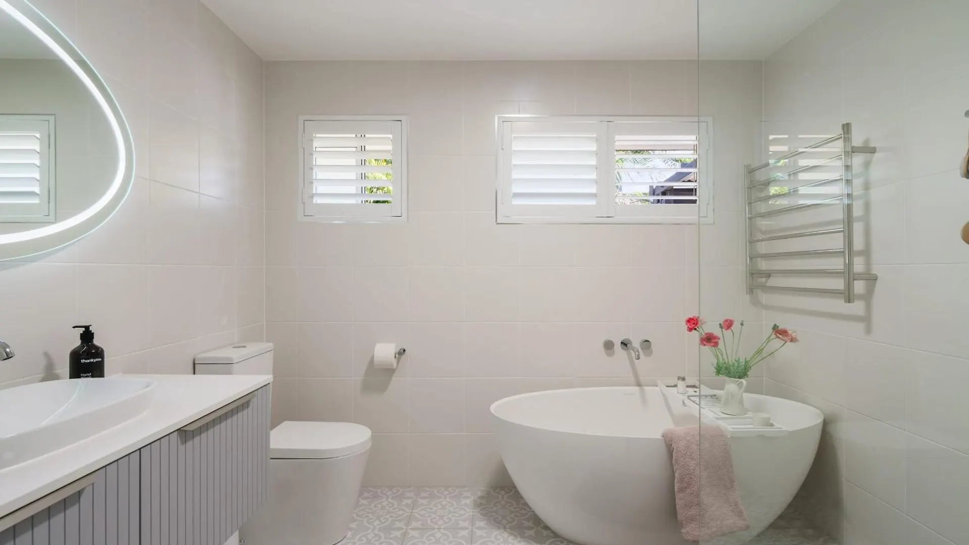 Battery Hill Pet-Friendly Poolside Paradise Caloundra 0*,