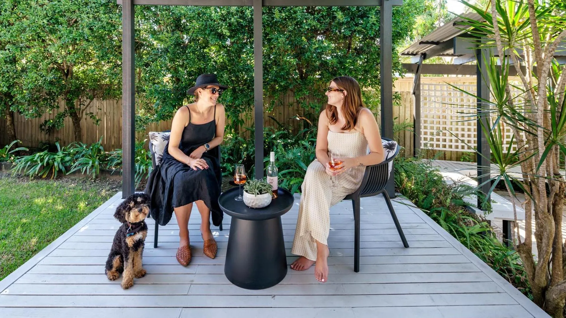 Holiday home Battery Hill Pet-Friendly Poolside Paradise Caloundra Australia